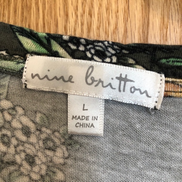 EUC Stitch Fix Nine Britton Scoop Neck Twist Front Top - Picture 4 of 5